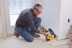 DeWALT DCN662D2 Accutacker | Afwerk | 18V 2.0 Ah Li-Ion | Recht Magazijn [DCN662] -Makita Winkel DeWALT DCN662D2 DCN662 ext 3