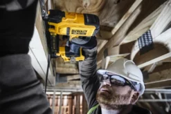 DeWALT DCN701D2 Accu Nietmachine | 2x 18 V 2.0 Ah XR Li-Ion | Bl | 25 Mm +TSTAK [DCN701D2-QW] -Makita Winkel DeWALT DCN701D2 DCN701D2 QW Brushless ext 3